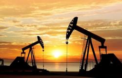 أسعار النفط تسجل ارتفاعاً بسبب الانخفاض الحاد في مخزونات الخام الأمريكية
