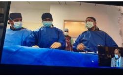فريق طبي سعودي يجري قسطرة معقدة على الهواء.. ويلقى إعجاب خبراء "لاس فيجاس"