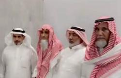 بعد فِراق 100 عام.. أبناء شقيقَيْن سعوديَّيْن يلتقون على مشارف عمر الـ 60