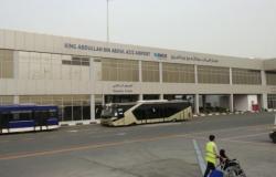 عاجل | أموال مشبوهة توقف سفر رئيس بلدية في مطار جازان