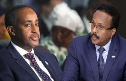الرئيس الصومالي يعلق سلطات رئيس الوزراء في عزل وتعيين المسؤولين