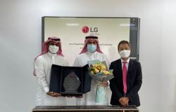 عمل بطولي لمواطن يأتي بجائزة المساهمة الاجتماعية العالمية إلى السعودية لأول مرة