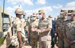 وزير الدفاع يطالب الجيش بالتدريب المستمر لحماية حدود مصر على كل الاتجاهات