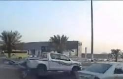 القبض على مواطن تعمد صدم مركبة على أحد الطرق العامة بمكة المكرمة