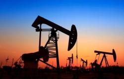 أسعار النفط تتراجع وبرنت عند 83.57 دولارًا للبرميل