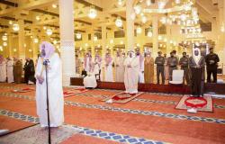 إنفاذاً لدعوة الملك.. شاهد الجموع بـ26 ألف مسجد تؤدي صلاة الاستسقاء