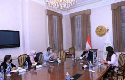 شوقي يستعرض مع مسؤولي البنك الدولي تجربة مصر في تطوير التعليم