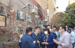 وزيرة الثقافة تتفقد آثار الحريق بمسرح الجزويت (صور)