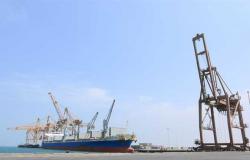رويترز: قوات التحالف تنسحب من محيط ميناء الحديدة اليمني