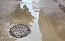 أمطار متوسطة الشدة على مدينة سفاجا (صور)