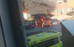 الشرطة البريطانية تعتقل 3 أشخاص بعد انفجار سيارة أمام مستشفى في ليفربول
