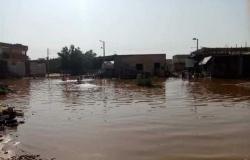 توابع السيول.. تحركات شعبية لدعم عشرات الأسر المتضررة في أسوان