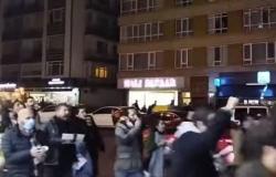 مظاهرات احتجاجية في أنقرة وإسطنبول بعد ارتفاع سعر الدولار واليورو