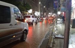 الطقس السيئ يعاود ضرب الإسكندرية.. أمطار غزيرة وانخفاض درجات الحرارة