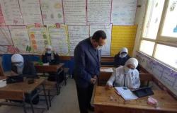 طلاب الإعدادية يؤدون امتحان مادة الدراسات الاجتماعية بشمال سيناء