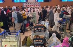 انفراج أزمة تكدس المسافرين في مطار جدة