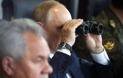 مع تغييرات دفة الحرب هل يسحب بوتين الزناد النووي