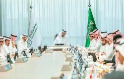 وزير الاستثمار السعودي يناقش أجندة تعزيز العلاقات الاقتصادية مع قطر