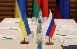 الإمارات: الدبلوماسية السبيل الوحيد لإنهاء الأزمة الروسية الأوكرانية