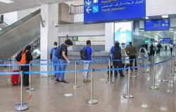 مطار الملك عبدالعزيز بجدة يعلن تأخر إقلاع بعض الرحلات بسبب الأحوال الجوية