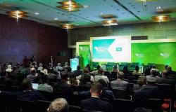 "الصناعة" السعودية تستعرض الفرص الاستثمارية خلال مؤتمر التعدين الأفريقي