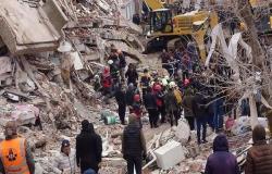 الحكومة السورية توافق على إيصال مساعدات الزلزال المدمر إلى مناطق المعارضة