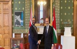الأردن وبريطانيا يبحثان تعزيز التعاون وحل أزمات المنطقة