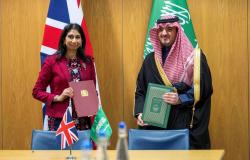 المملكة وبريطانيا توقعان اتفاقيات في المجالات الأمنية والتطويرية