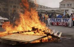 فرنسا تشهد احتجاجات جديدة والشرطة تستعد للعنف