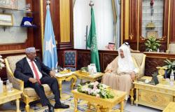 رئيس الشورى يعقد مباحثات رسمية مع رئيس مجلس الشعب الصومالي