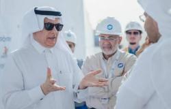 وزير البيئة السعودي يتفقد مشروع أكبر منظومة بالتناضح العكسي بالعالم