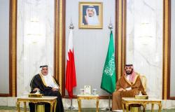 ولي العهد يبحث مع نظيره البحريني العلاقات الثنائية وفرص التعاون