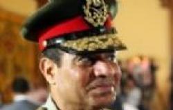 السيسي يطالب ضباط وجنود الجيش بالحفاظ على الكفاءة القتالية