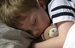 دراسة: انخفاض تركيزات الأكسجين بالدم يصيب الأطفال بالخمول والكسل