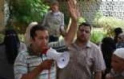 معلمو "الفرنسية" يفترشون رصيف "التعليم" للمطالبة بتعميم المادة بجميع محافظات مصر