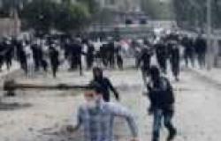 انتقال الاشتباكات بين متظاهرين والأمن إلى محيط "عمر مكرم"