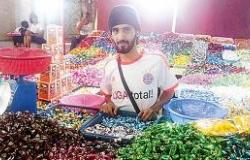 25 بسطة تشعل قناديل العيد في سوق البلد
