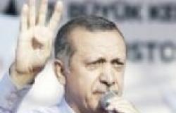 خبير في لغة الجسد: إشارة "أردوغان" بأصابعه الأربع تحمل معاني غير رابعة العدوية