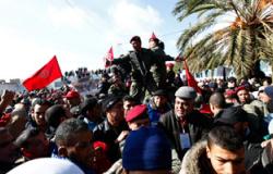 اتحاد الشغل فى تونس يقرر تنظيم مسيرات فى البلاد للضغط على الحكومة