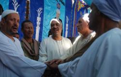 محافظ سوهاج يشهد جلسة صلح بين عائلتين بمركز جرجا