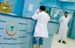 مستشفى الملك عبدالعزيز: طبيب «المواقع الاجتماعية» ليس من منسوبينا