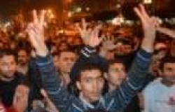 وصول المتظاهرين وأهالي الشهداء لمقر مجلس الوزراء