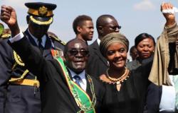 «جريس موجابي».. رحلة صعود سكرتيرة الرئيس لمنصب السيدة الأولى في زيمبابوي