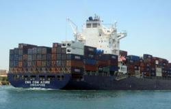 عبور 41 سفينة قناة السويس اليوم بحمولة 1.8 مليون طن