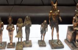شرطة الآثار تضبط 4 أشخاص بحوزتهم عشرات التماثيل الفرعونية بالفيوم