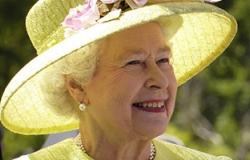 الملكة اليزابيث تكرم مصريان نظير الخدمات التي قدماها للمجتمع البريطانى