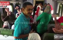 بالفيديو.. إقبال كثيف على قطار المفاجآت للاحتفال بافتتاح قناة السويس الجديدة