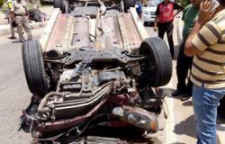إصابة 4 أشخاص بينهم طبيب أسنان فى حادث انقلاب سيارة بسوهاج