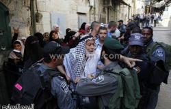 بالصور..  الشرطة الإسرائيلية تعتقل عشرات الفلسطينين فى القدس الشرقية