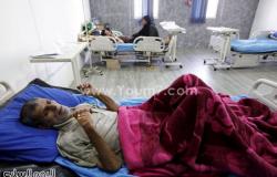 بالصور.. عراقيون يتلقون العلاج من فيروس الكوليرا فى مستشفيات بغداد